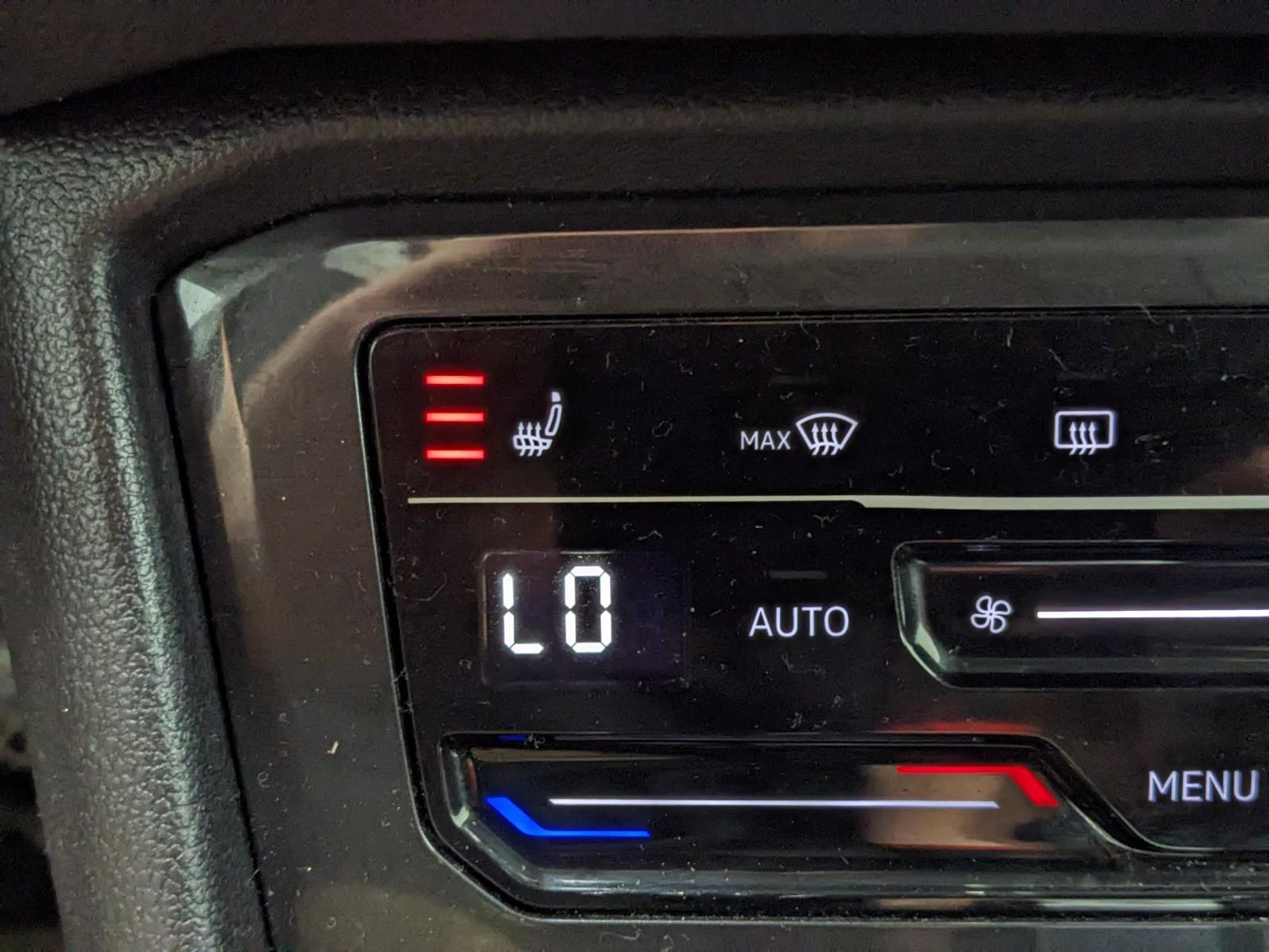 2024 Volkswagen Tiguan SE Wolfsburg Edition photo 5