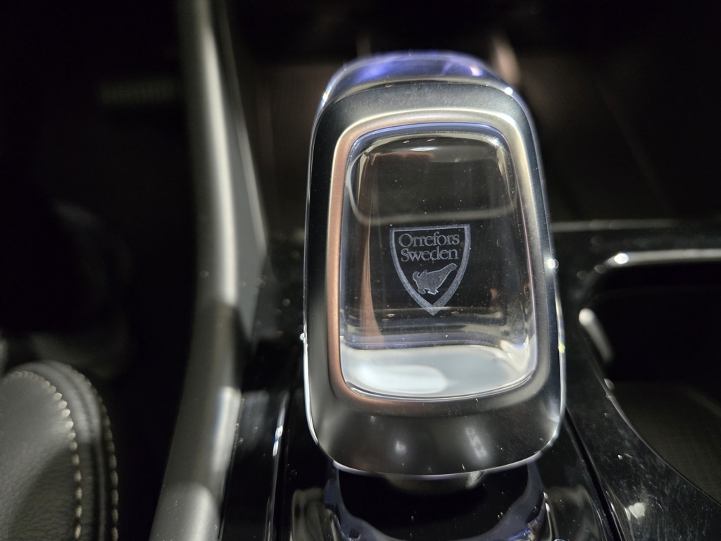 2026 Volvo XC40 Plus photo 15