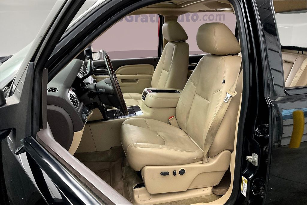 2012 Gmc Sierra Denali photo 25
