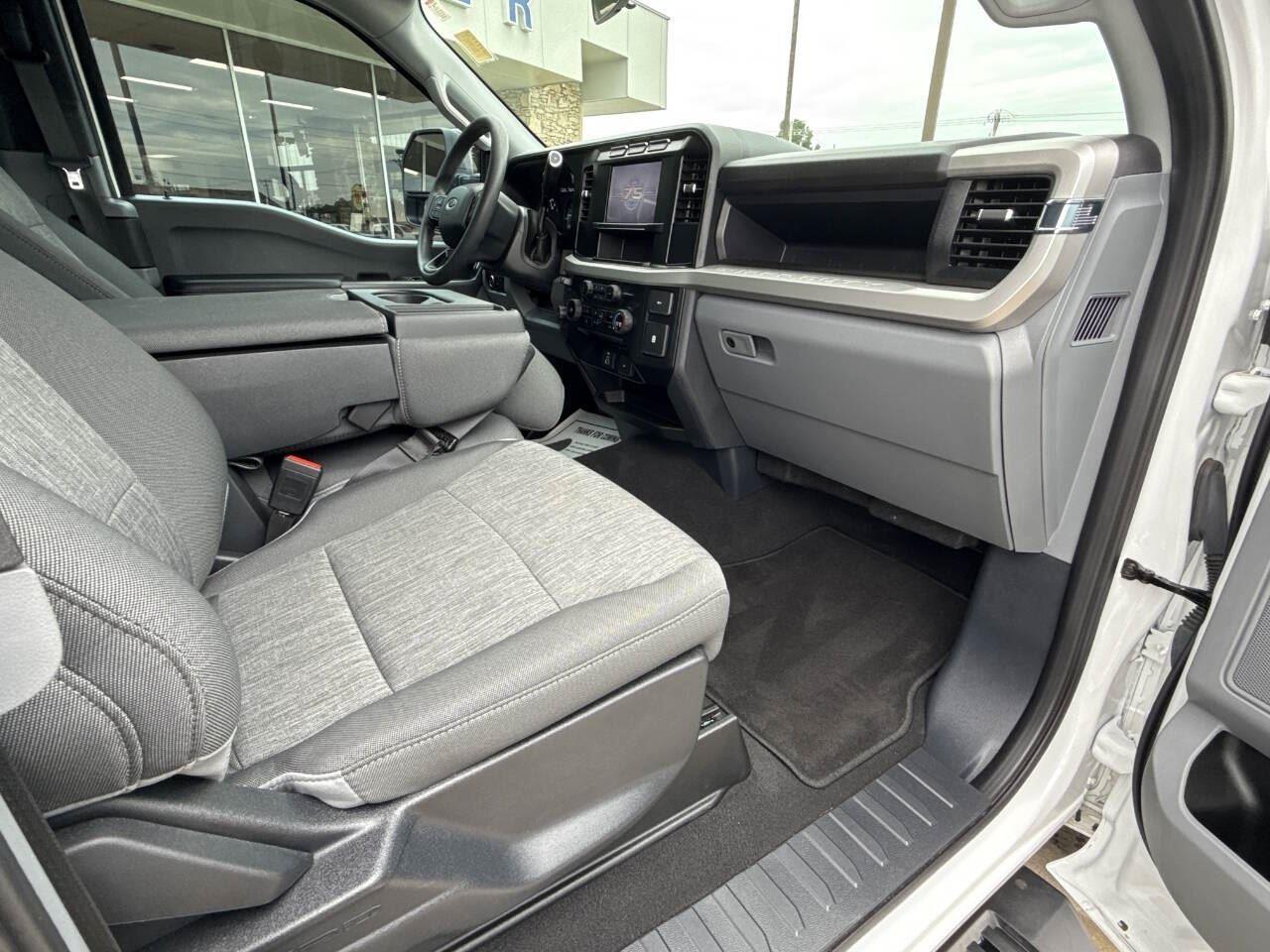 2023 Ford F-250 XL photo 11