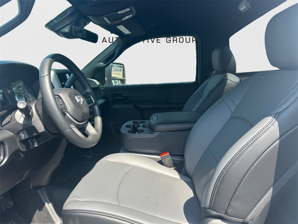2025 Ram 5500 Tradesman photo 20