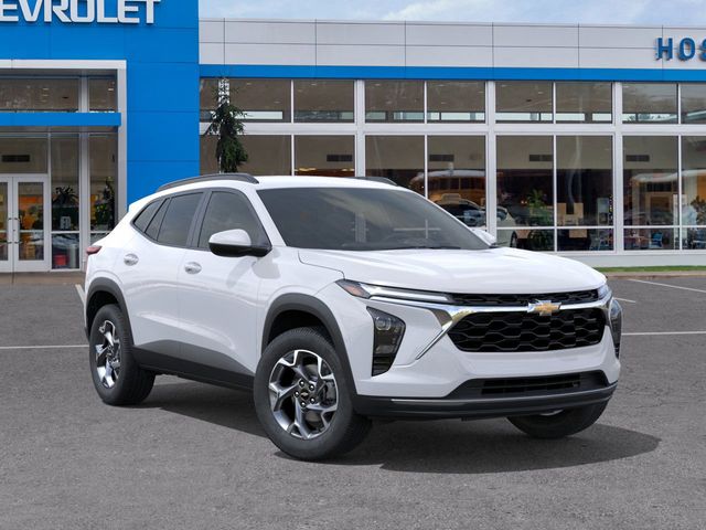 2025 Chevrolet Trax LT photo 6