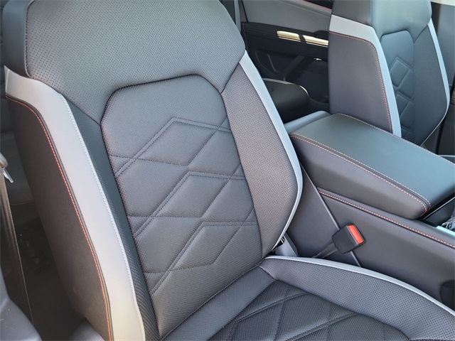 2025 Volkswagen Atlas Peak Edition SE photo 17