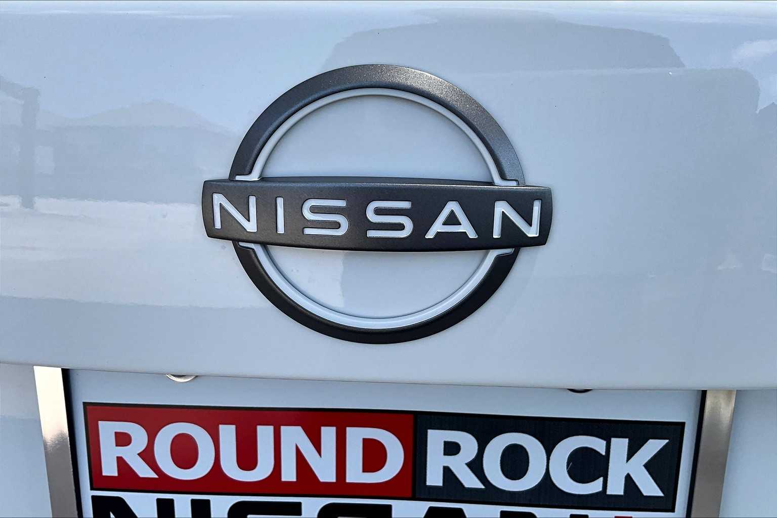 2025 Nissan Sentra SV photo 8