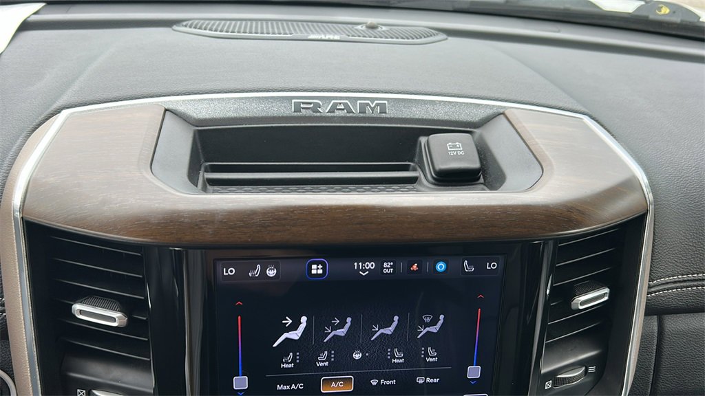 2022 Ram 2500 Laramie photo 33