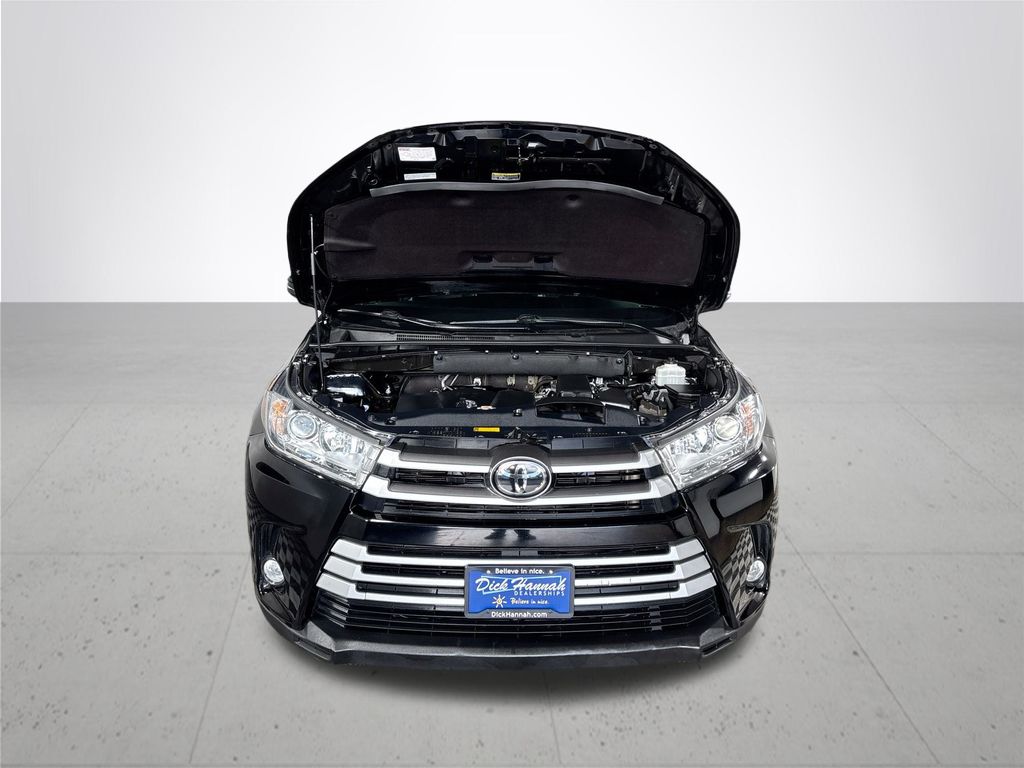 2019 Toyota Highlander XLE photo 18