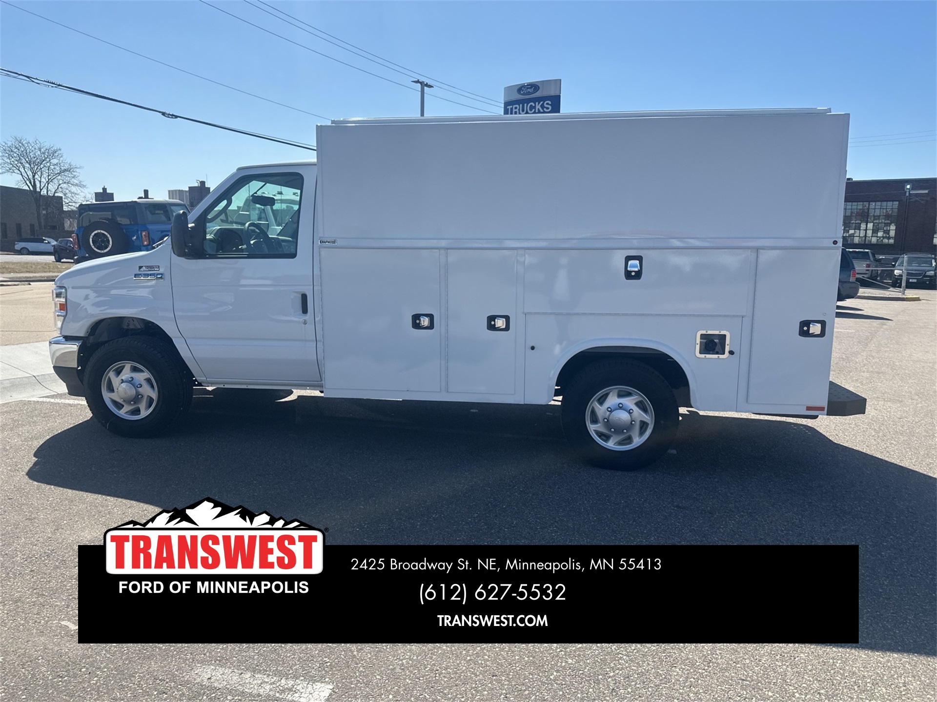2025 Ford E-350 Base photo 3