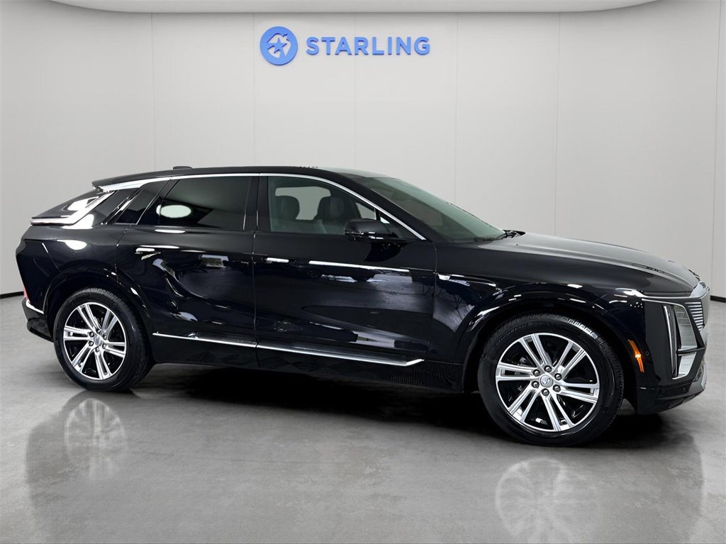 2024 Cadillac Lyriq Tech photo 11
