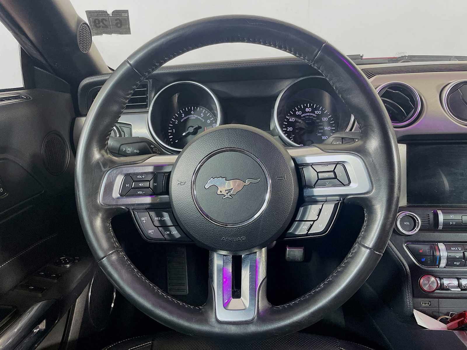 2022 Ford Mustang EcoBoost Premium photo 9