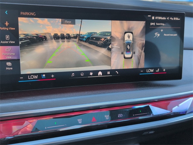 Used 2023 Alpine White BMW 760i xDrive image 24