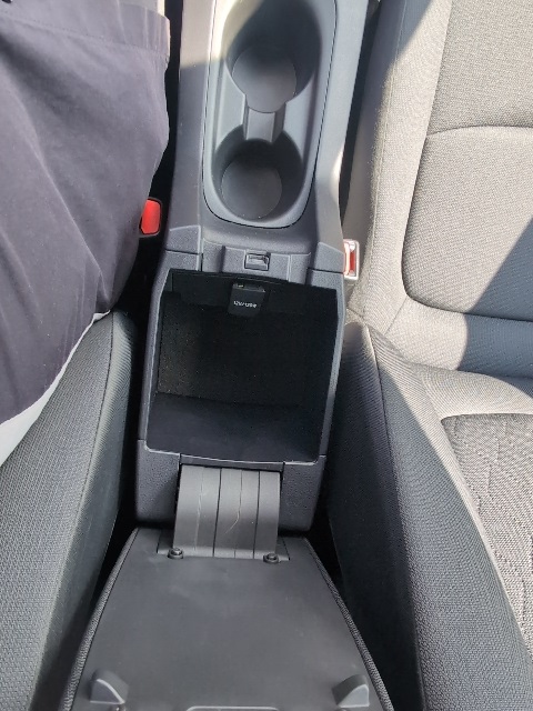 2022 Toyota Corolla Cross LE photo 27