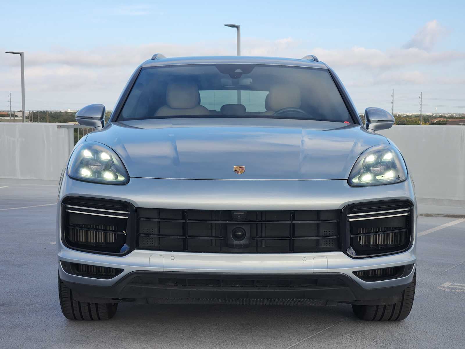2020 Porsche Cayenne Turbo S E-Hybrid photo 2