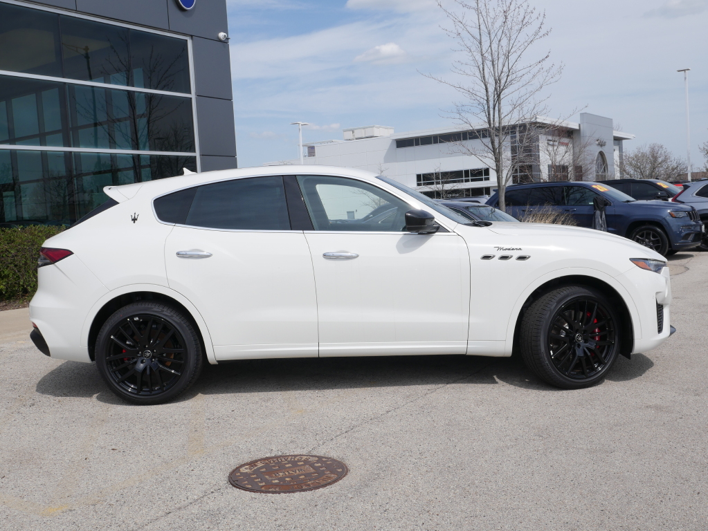 2024 Maserati Levante Modena photo 7