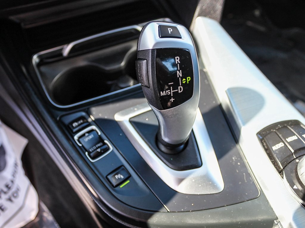 2017 Bmw 320i SA photo 23