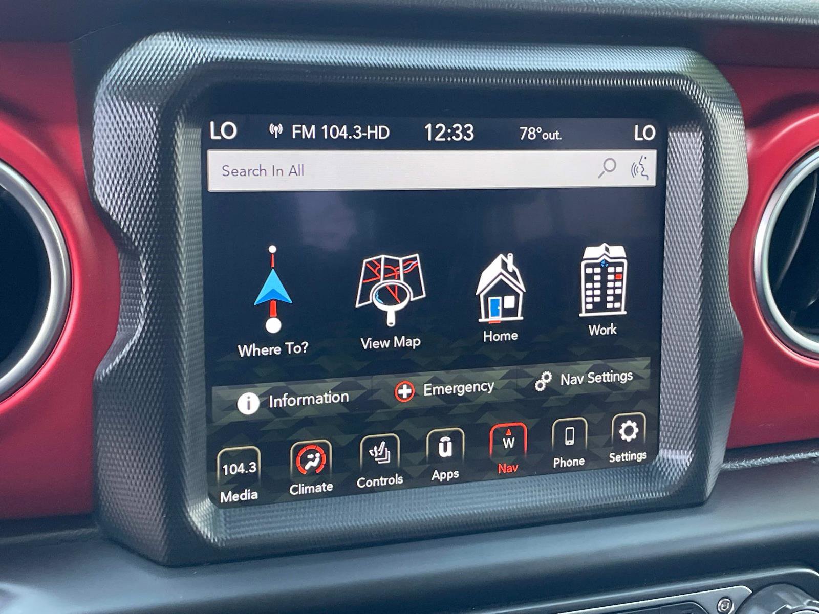 2020 Jeep Gladiator Rubicon photo 14