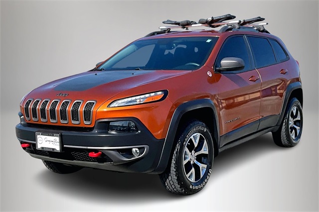 Used 2015 Jeep Cherokee Trailhawk with VIN 1C4PJMBSXFW545579 for sale in Florence, AL