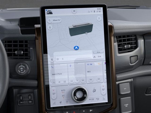 2025 Ford F-150 Lightning Lariat photo 13
