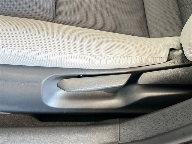 2024 Toyota Corolla LE photo 19