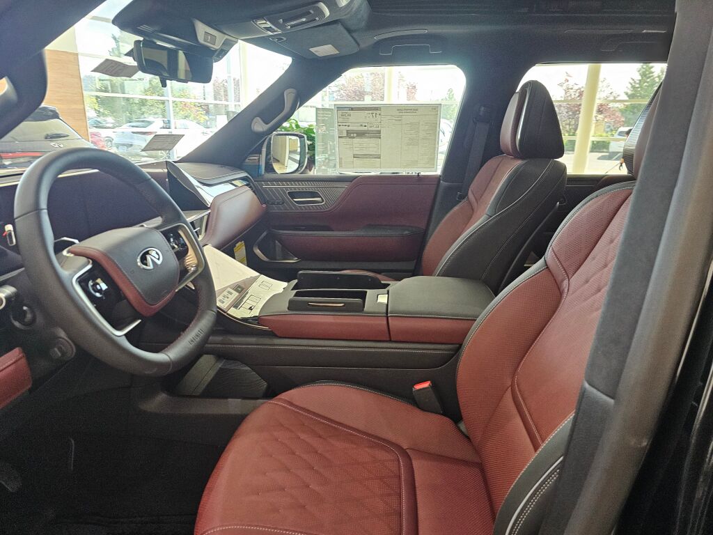 2025 Infiniti QX80 photo 26