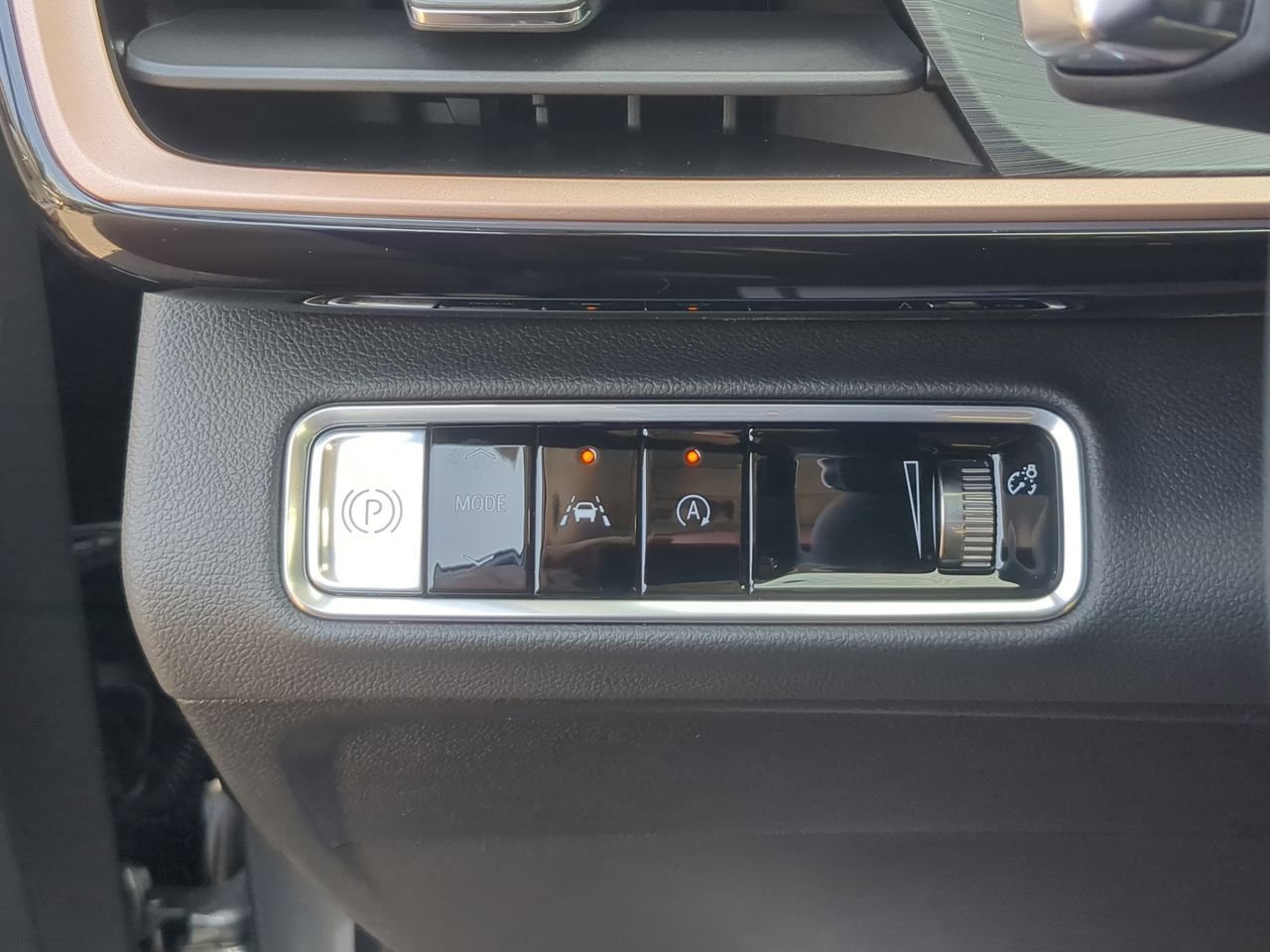 2025 Buick Envision Sport Touring photo 18