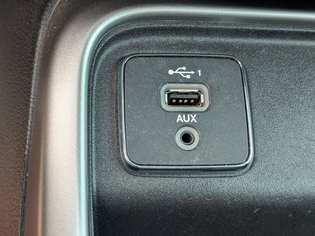 2020 Jeep Compass Latitude photo 21