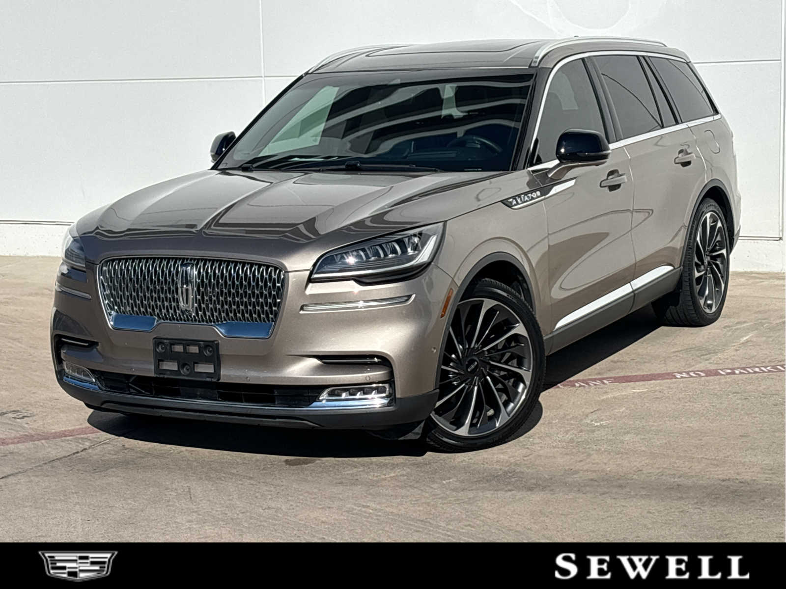 2021 Lincoln Aviator Reserve's photo