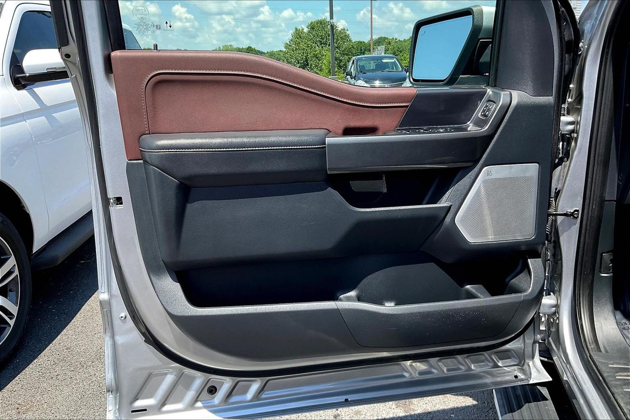 2023 Ford F-150 Lariat photo 17