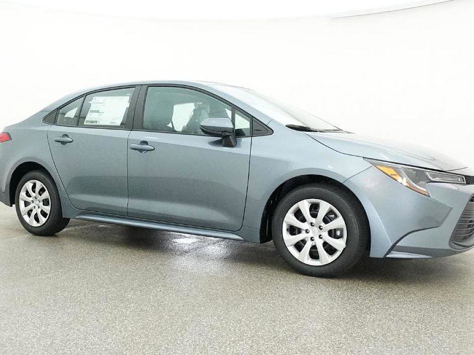 2025 Toyota Corolla LE photo 50