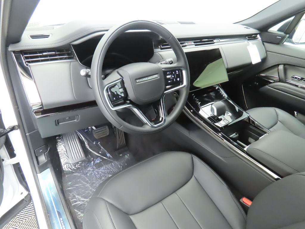 2025 Land Rover Range Rover Sport SE photo 9