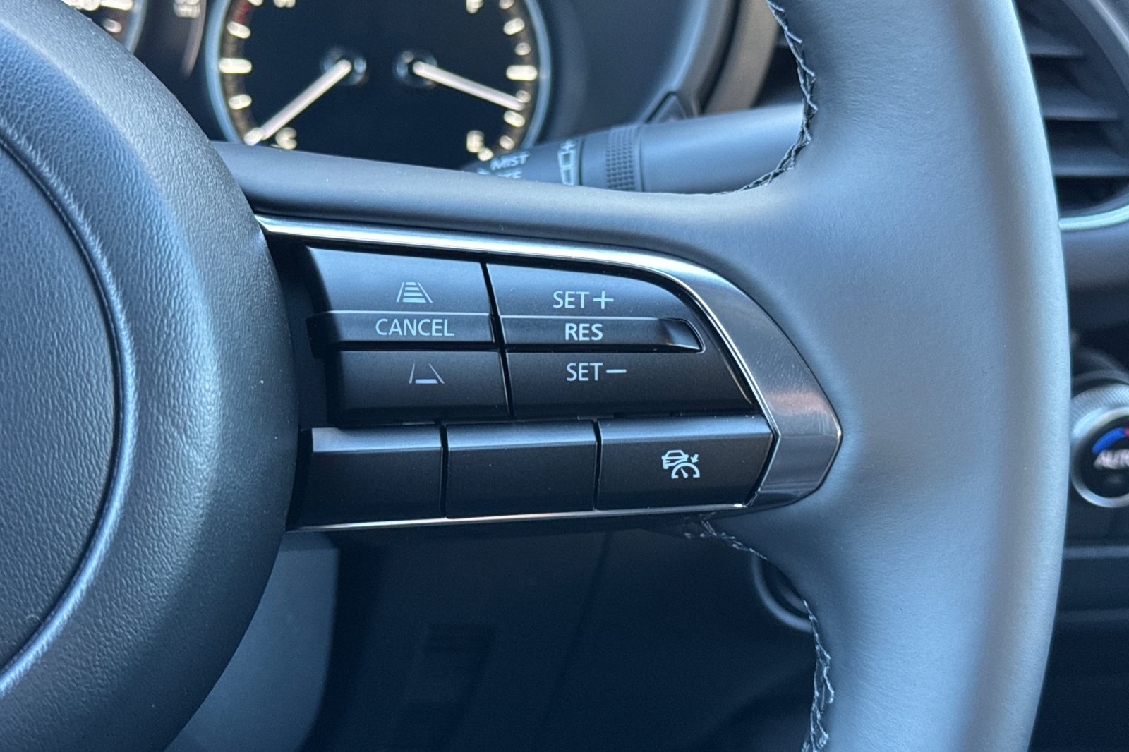 2025 Mazda Mazda3 2.5 Select Sport photo 24