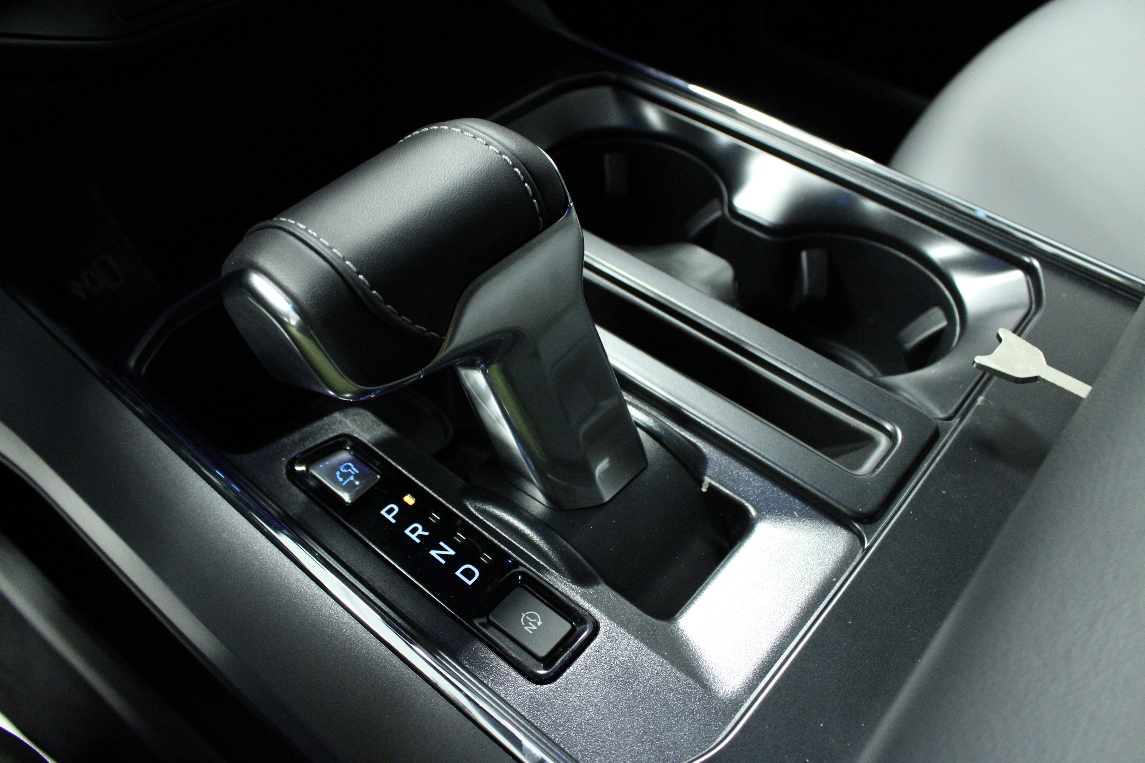 2025 Ford F-150 Lightning photo 18