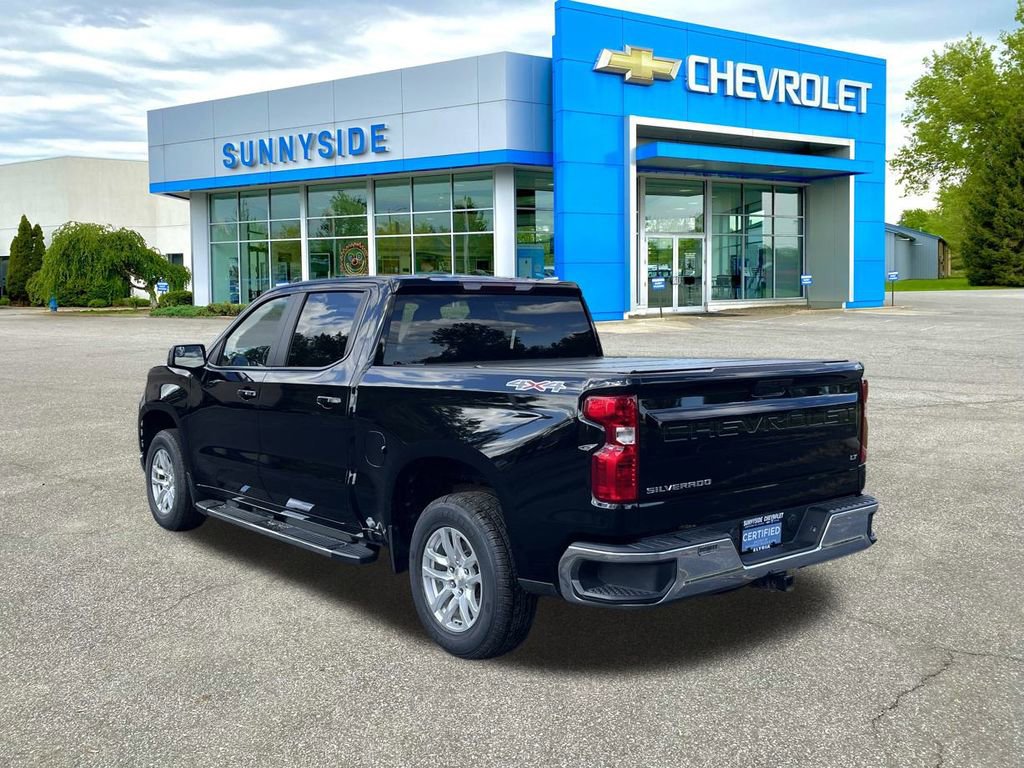 2021 Chevrolet Silverado 1500 LT photo 4