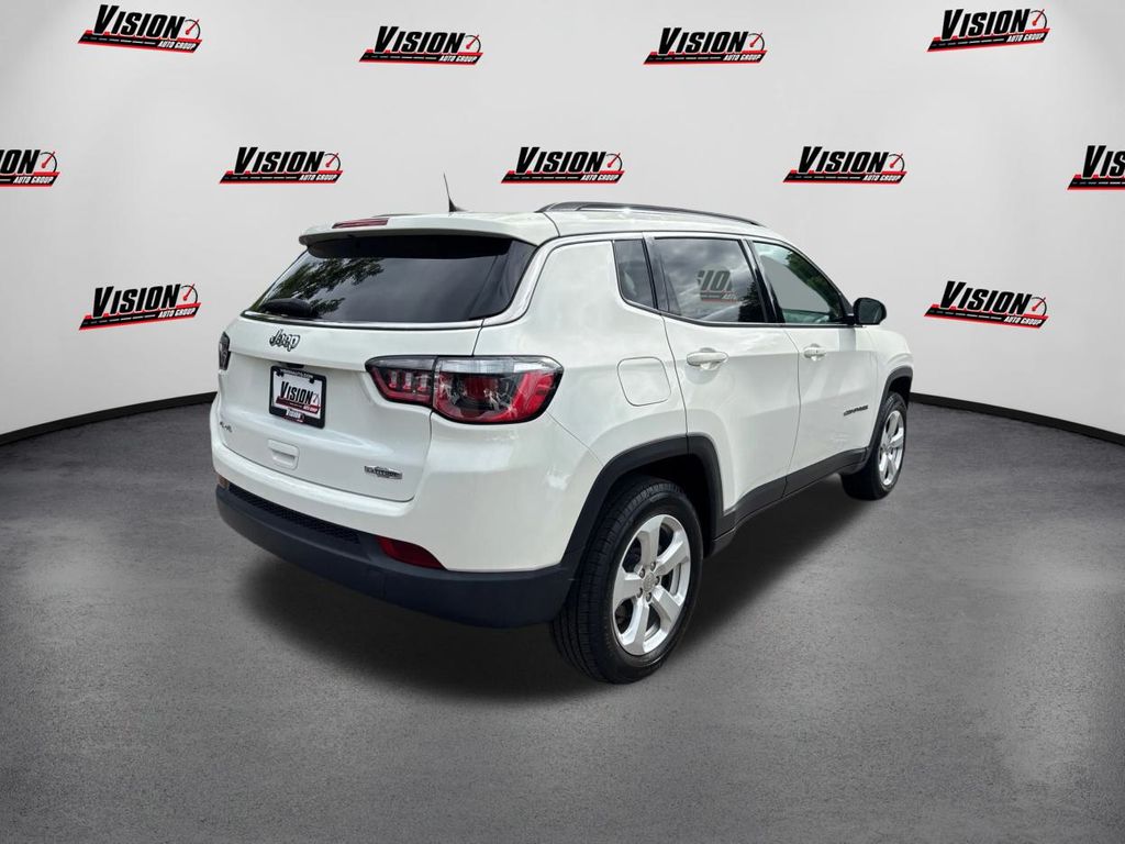 2019 Jeep Compass Latitude photo 5