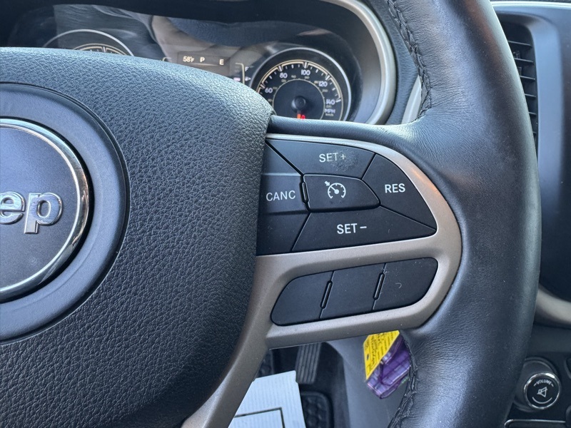 2017 Jeep Cherokee Latitude photo 21