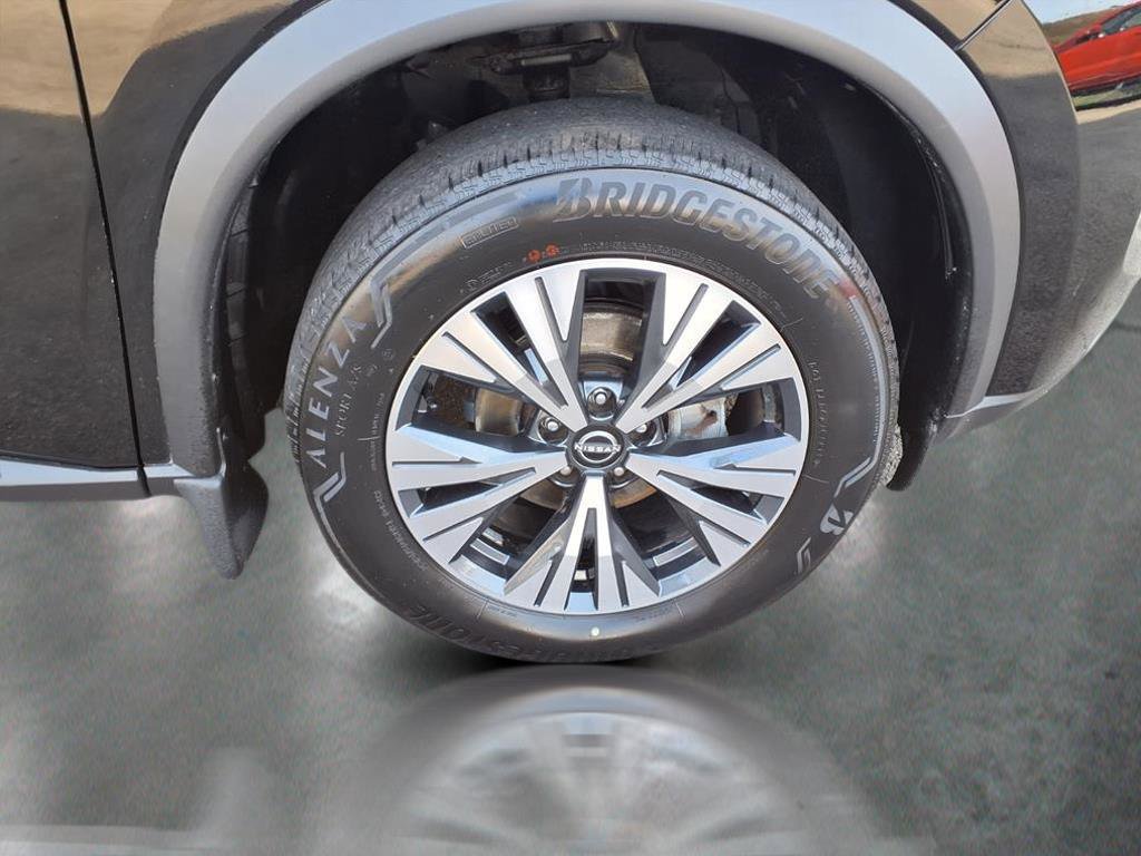 2022 Nissan Rogue SV photo 10