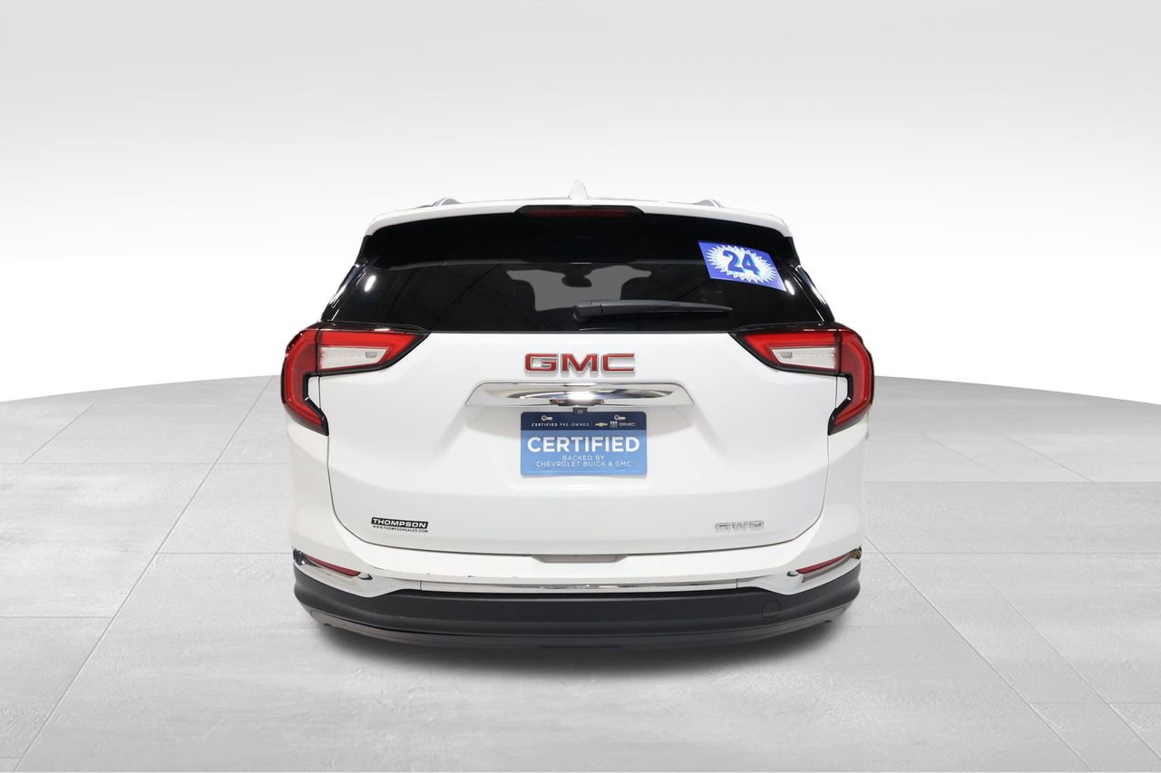 2024 Gmc Terrain SLT photo 2