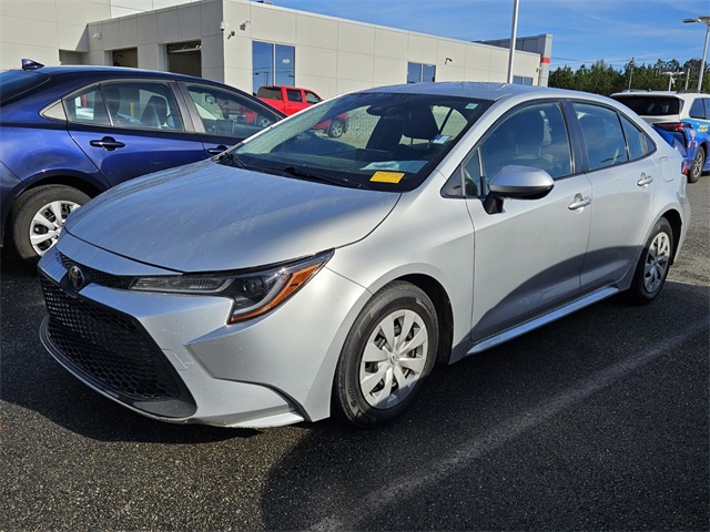 2022 Toyota Corolla L photo 3