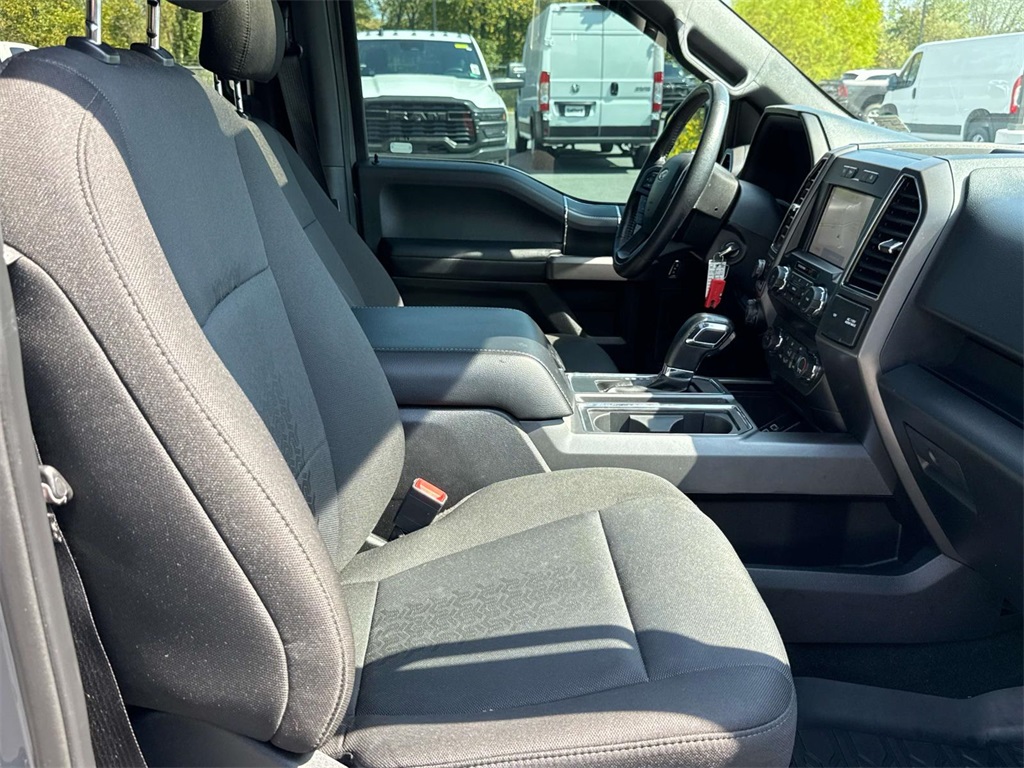 2020 Ford F-150 XLT photo 16