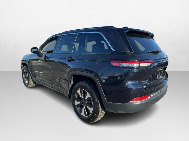 2024 Jeep Cherokee Limited 4xe photo 6
