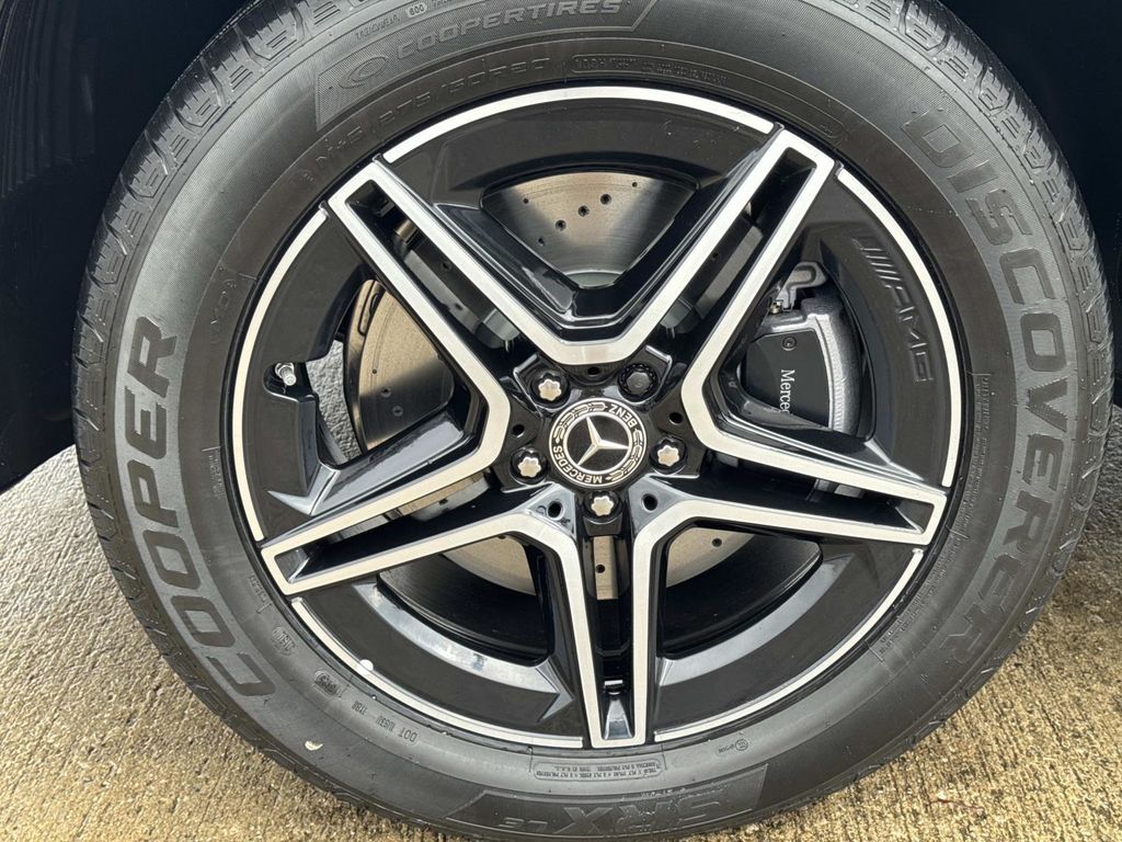 2026 Mercedes Benz GLE 580 4MATIC photo 8