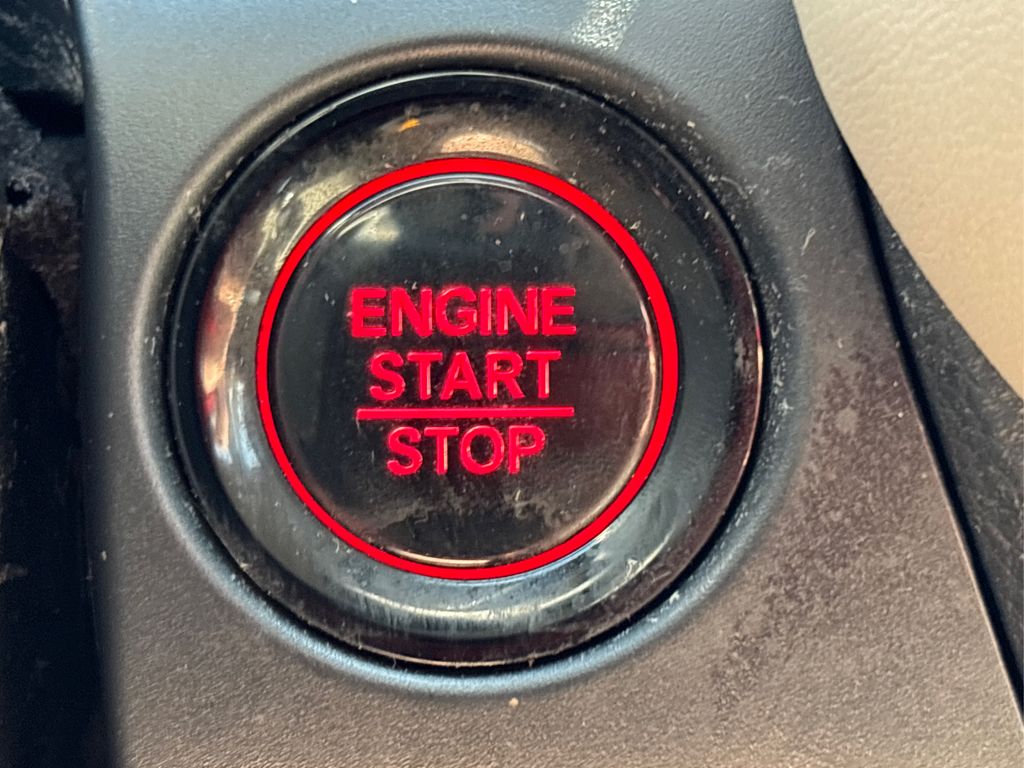2025 Honda HR-V LX photo 24