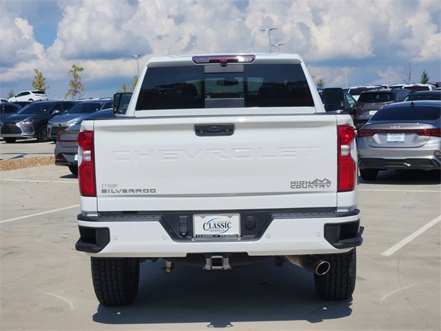 2023 Chevrolet Silverado 2500HD High Country photo 6