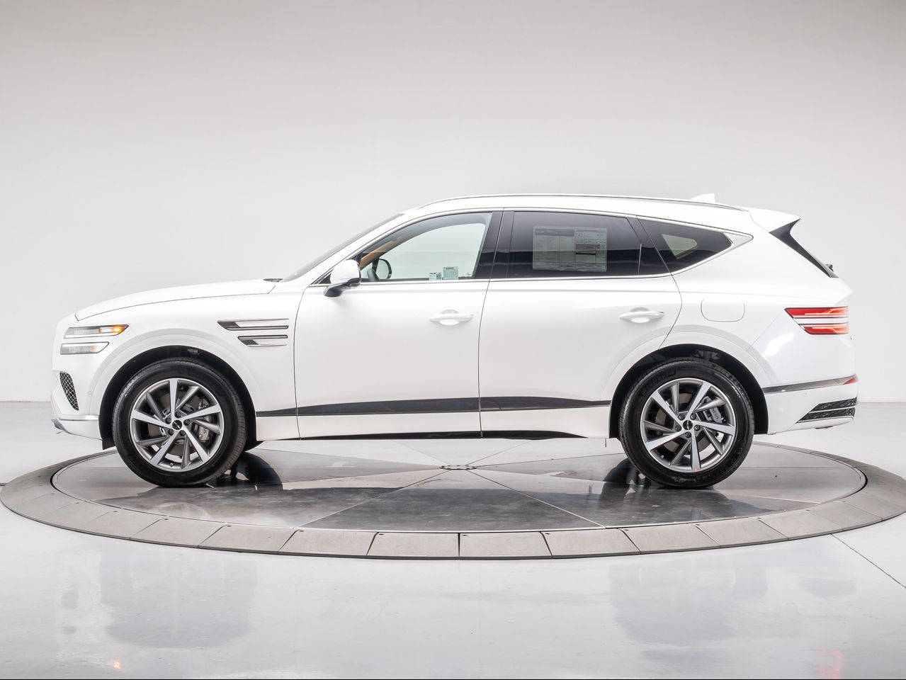 2026 Genesis GV80 2.5T Advanced photo 2