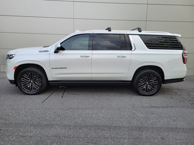 2021 Chevrolet Suburban High Country photo 2
