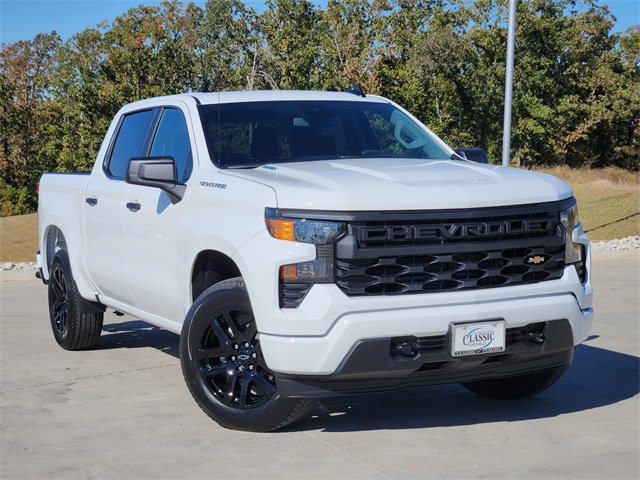 2026 Chevrolet Silverado 1500 Custom's photo