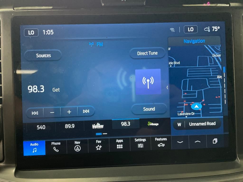 2025 Ford F-150 Lariat photo 19