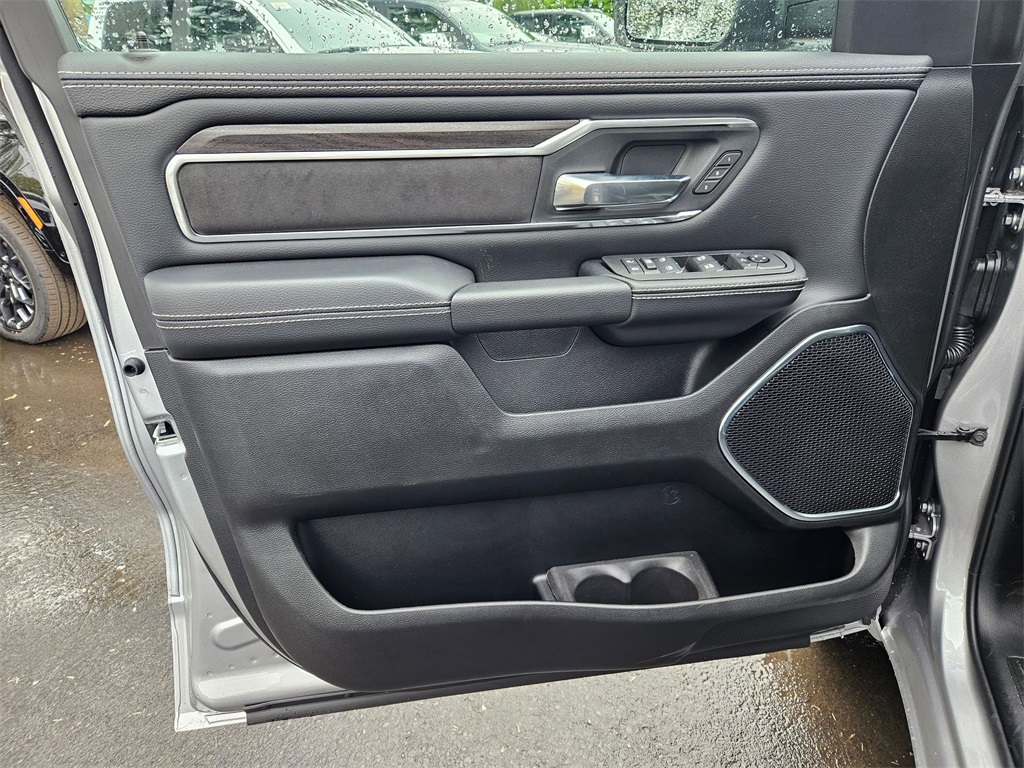 New 2025 Billet Silver Metallic Clear-Coat Exterior Paint RAM Laramie image 11