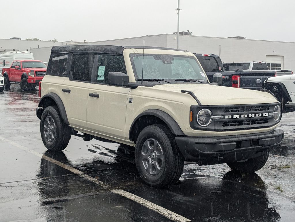 2025 Ford Bronco Big Bend photo 2