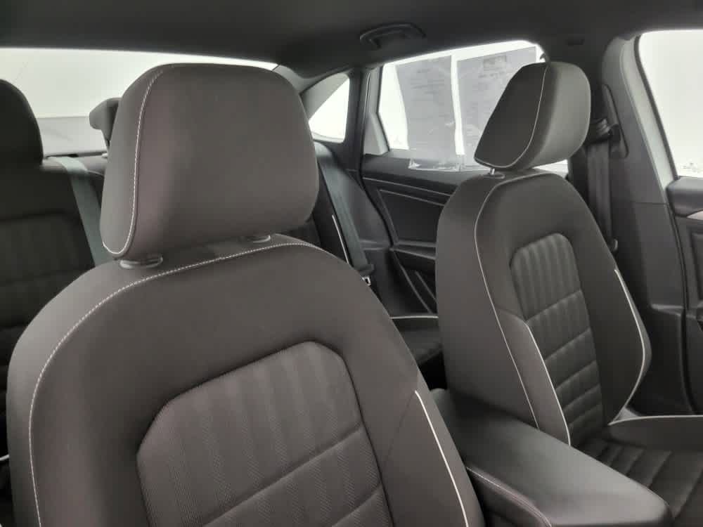 2024 Volkswagen Jetta 1.5T Sport photo 29