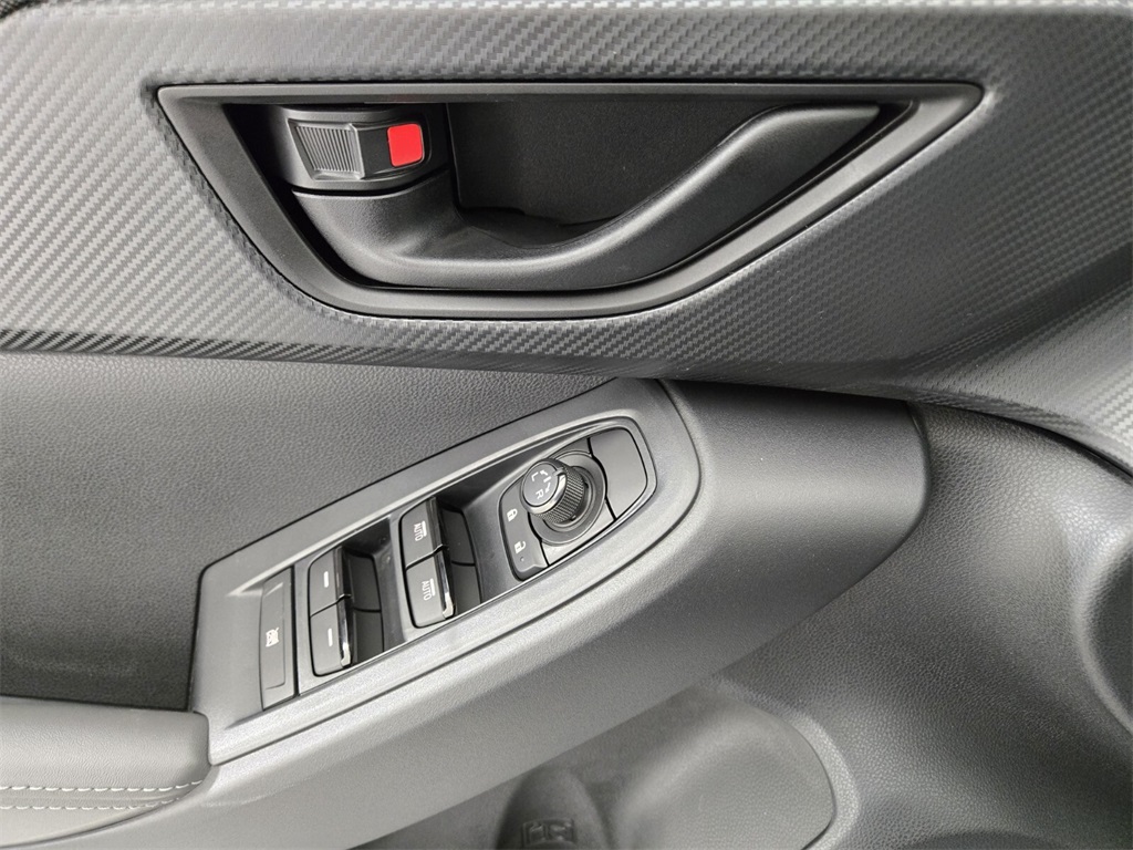 2025 Subaru Crosstrek Premium photo 9